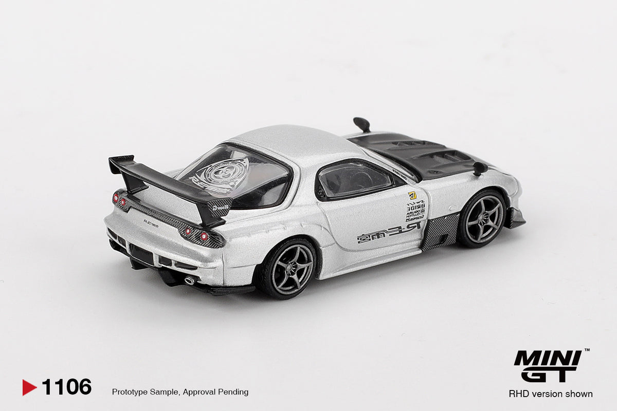 Mini GT 1/64 2024 Mazda RX-7 RE-Amemiya Silver Metallic MGT01106R