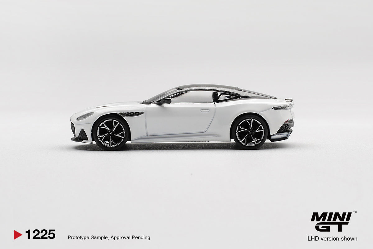 Mini GT 1/64 2024 Aston Martin BDS Stratus, white MGT01225-L